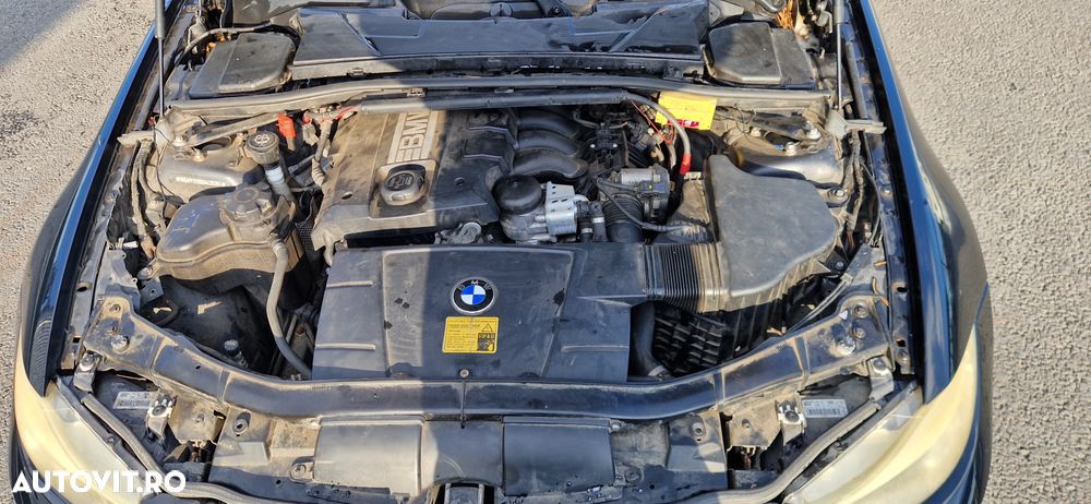 BMW Seria 3 318i - 10