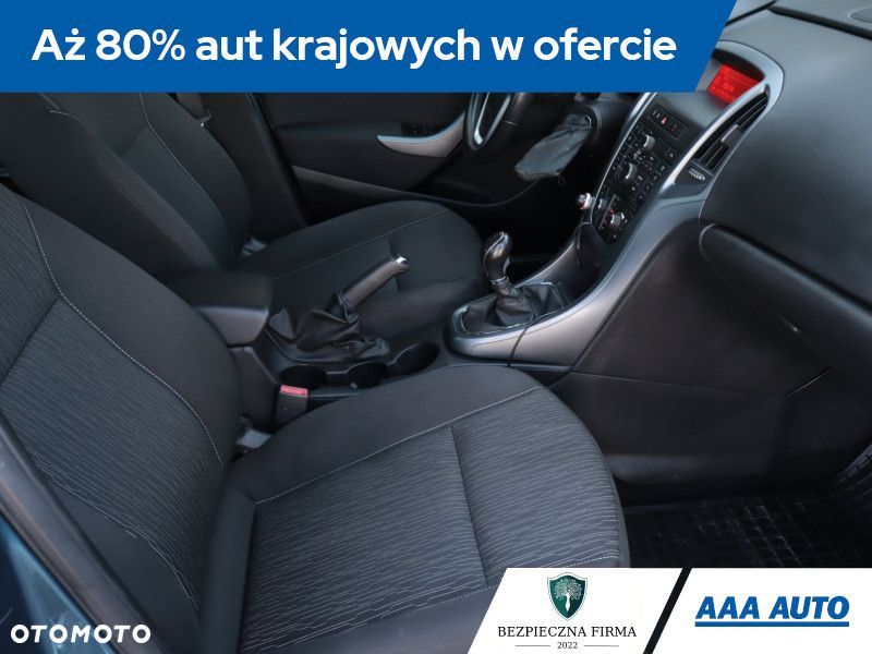 Opel Astra - 11