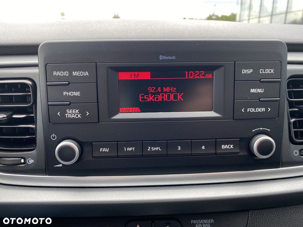 Kia Rio - 22