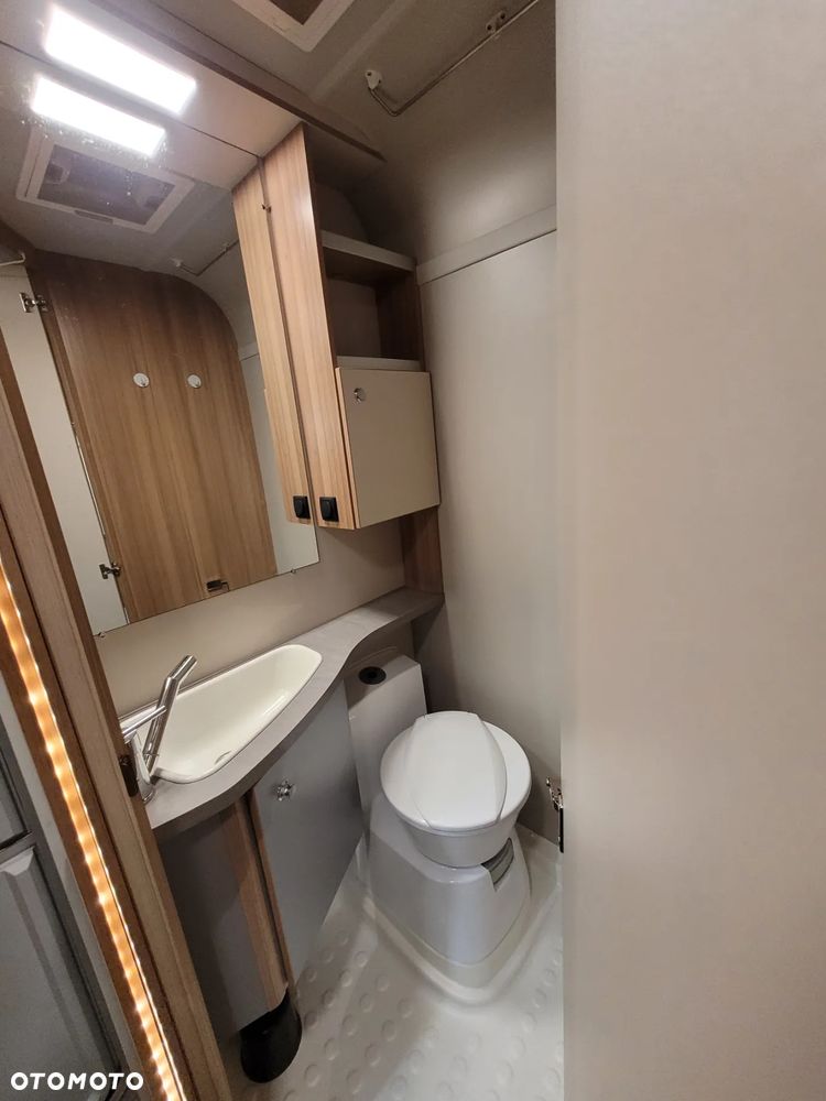 Weinsberg CARATWO 390, DMC 1200, 2022r. przedsionek - 8