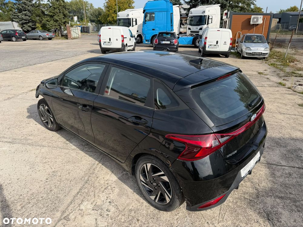Hyundai i20 - 10