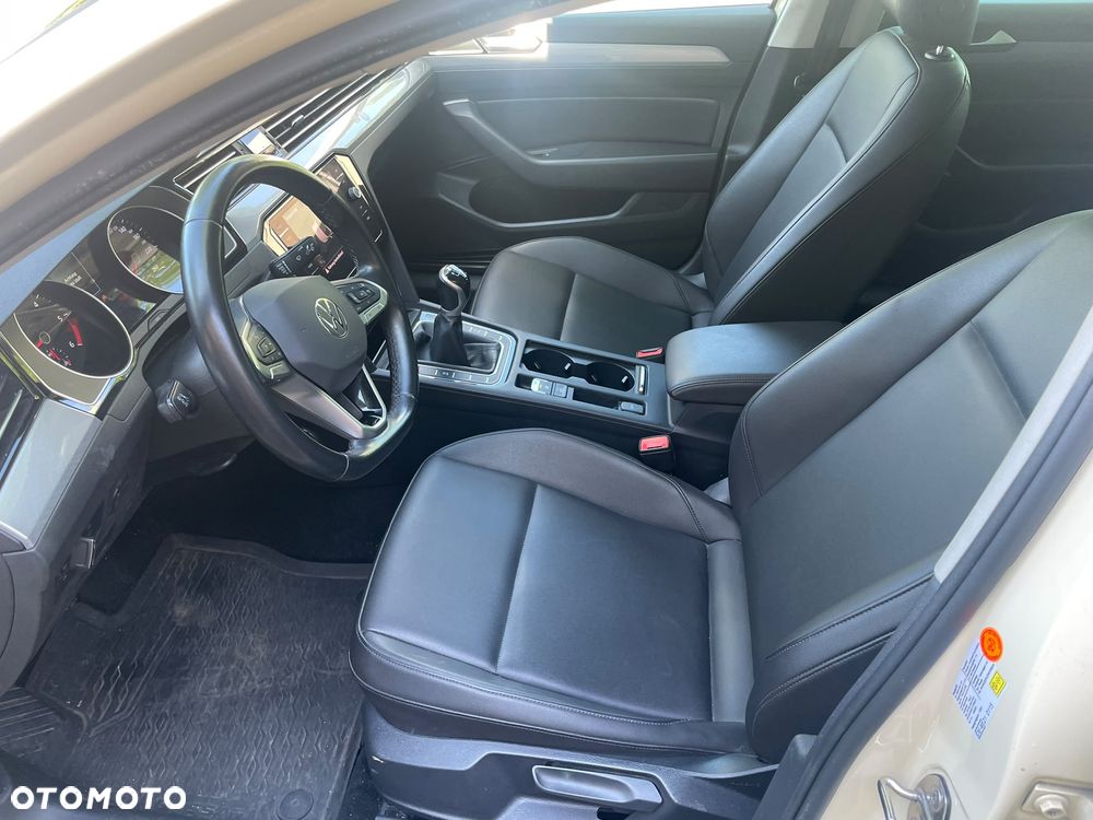Volkswagen Passat 2.0 TDI EVO Business - 6