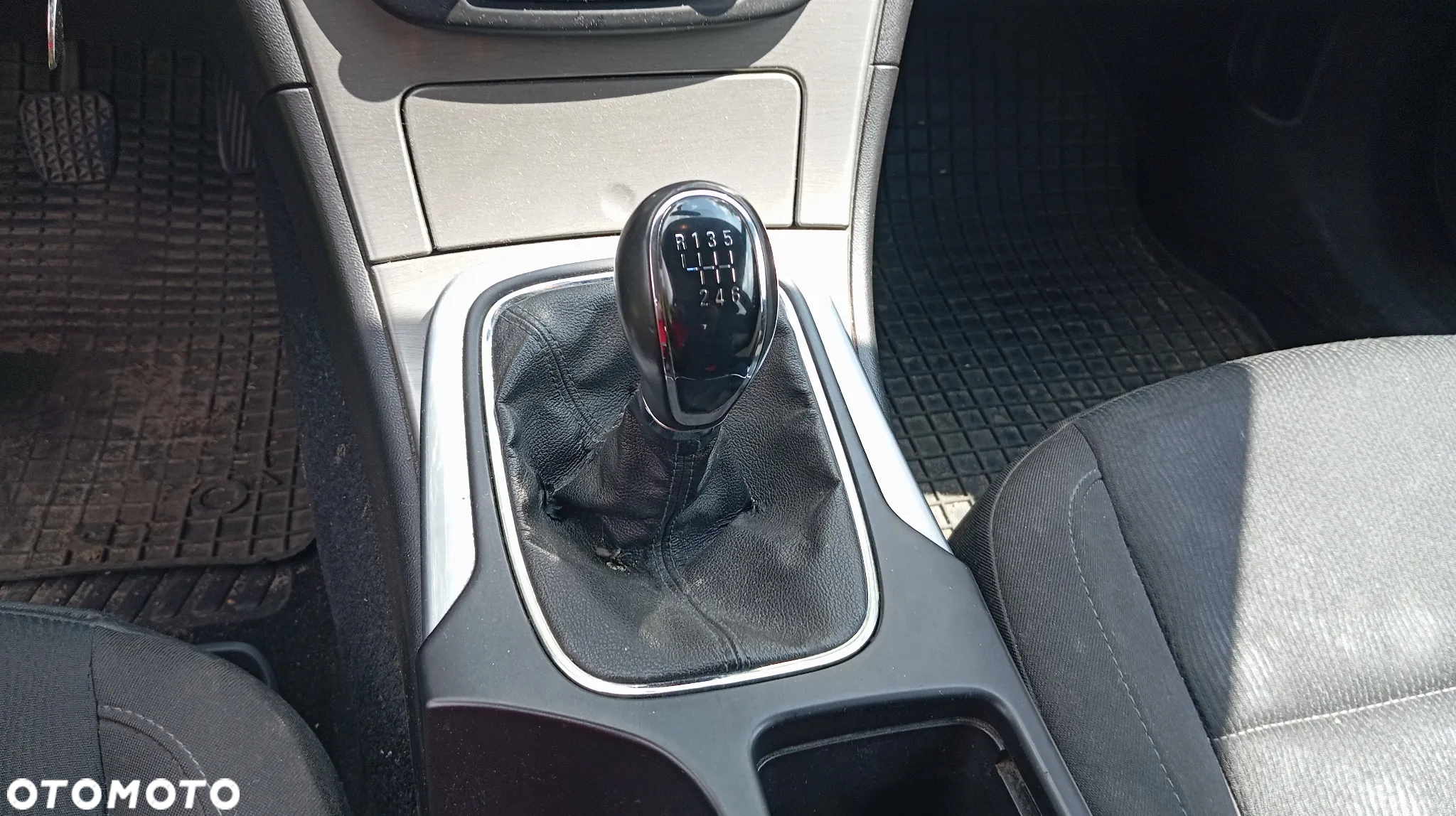 Opel Insignia 1.8 - 13