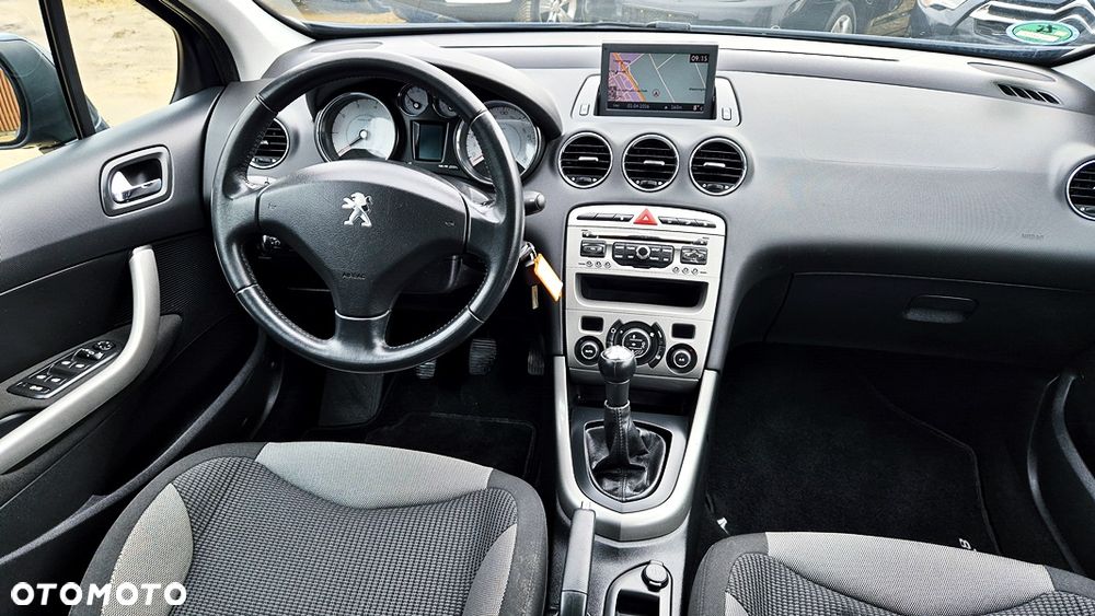 Peugeot 308 1.6 Premium Plus - 36