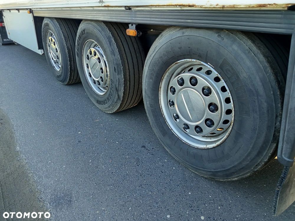 Schmitz Cargobull SKO 24 L - 16