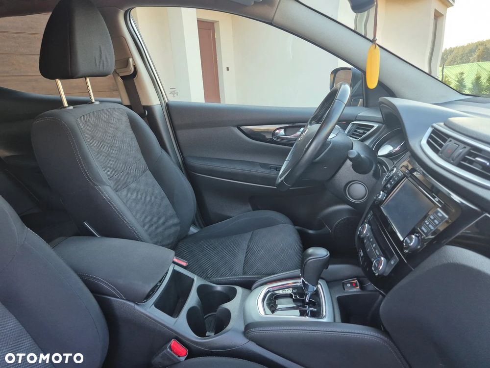 Nissan Qashqai - 16