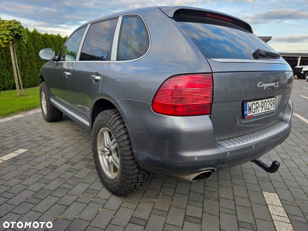 Porsche Cayenne - 6