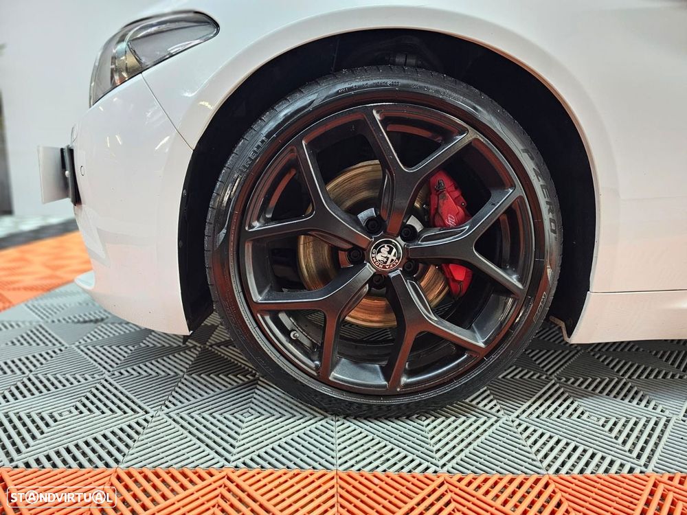 Alfa Romeo Giulia 2.2 D Super AT8 - 9