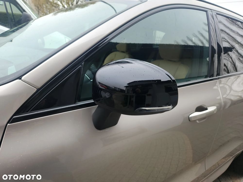Volvo XC 60 B4 D AWD Ultimate Dark - 10
