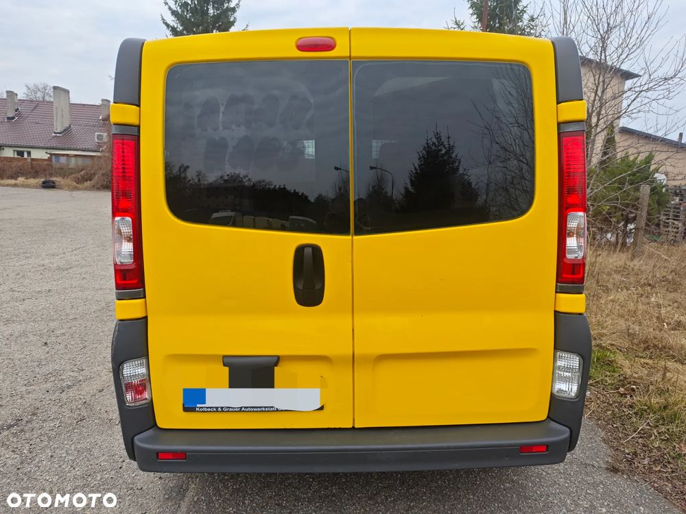 Opel Vivaro - 12