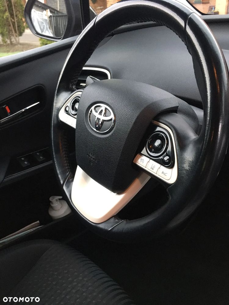 Toyota Prius 1.8 Hybrid Prestige - 28
