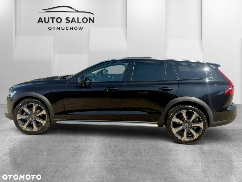 Volvo V60 Cross Country - 8