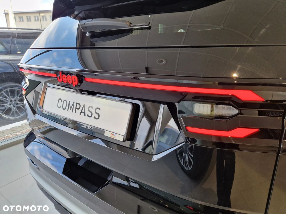 Jeep Compass 73.7kWh First Edition FWD - 8