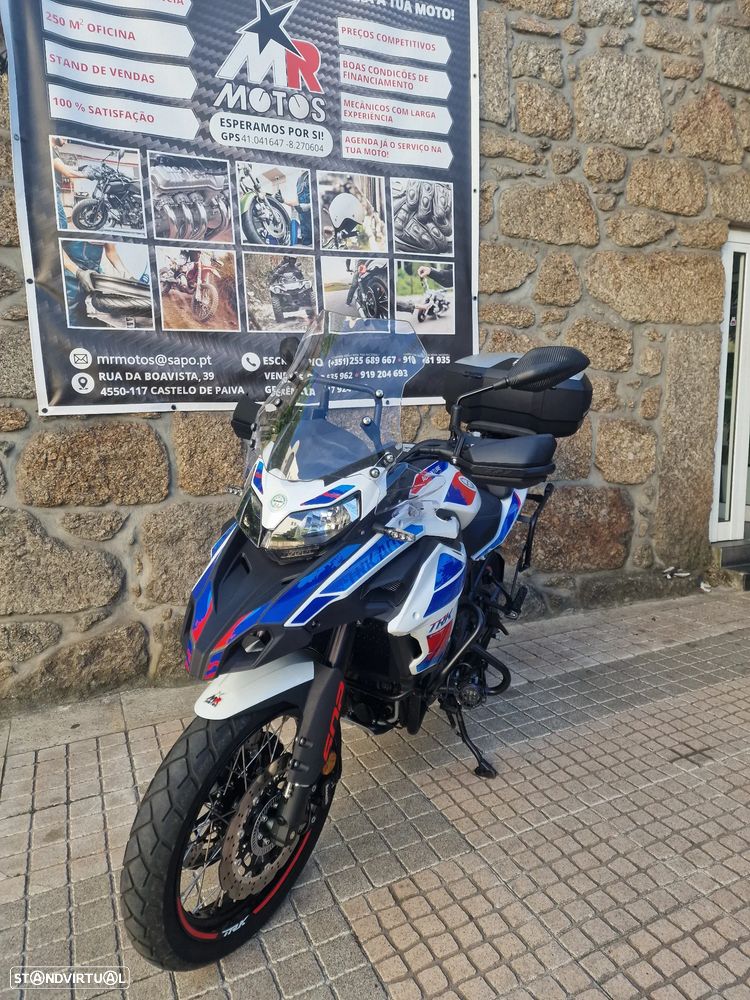 Benelli TRK 502 - 10