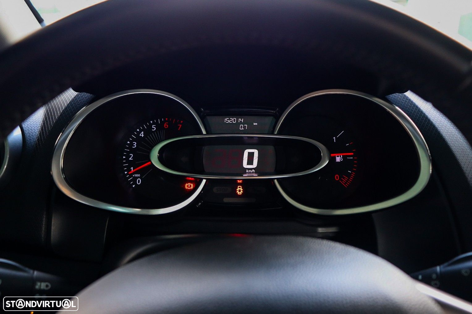 Renault Clio 0.9 TCe Limited Bi-Fuel - 13