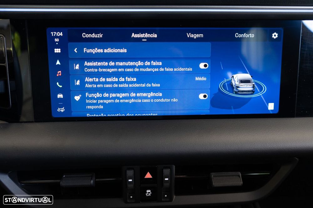 Porsche Macan Electric 4 - 21