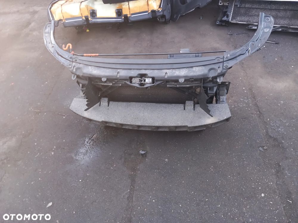 Pas przod chłodnice wentylator toledo 1.6 tdi - 1