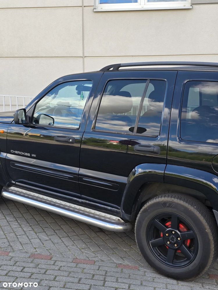 Jeep Cherokee 3.7L Limited - 29