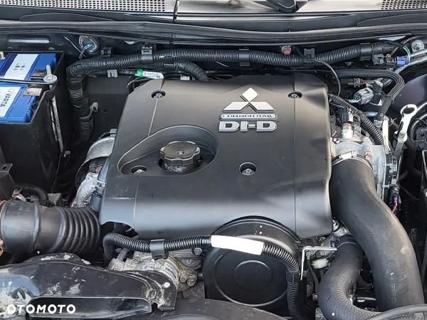 4D56 kompletny silnik 2.5 DI-D Mitsubishi Pajero Sport L200 178KM / 131kW - 1