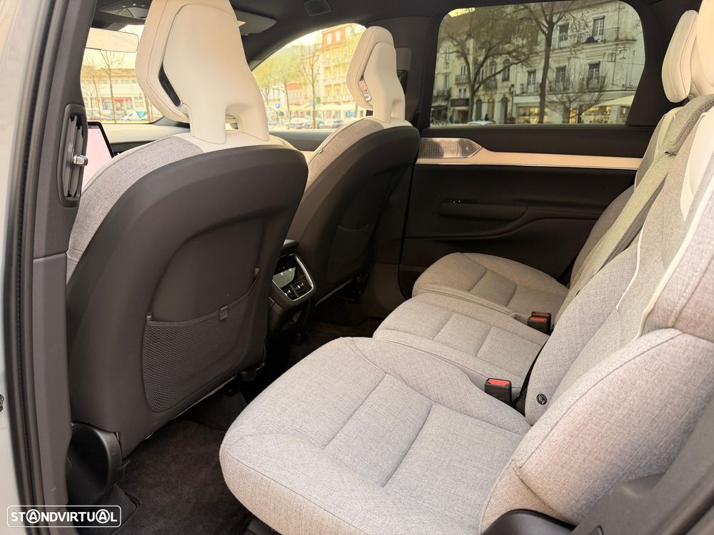 Volvo EX90 Twin Performance AWD Plus (7L) - 28