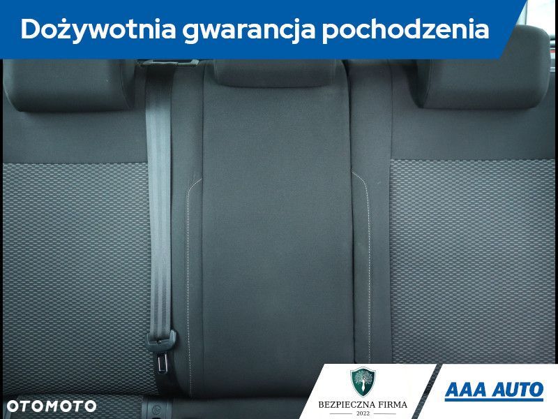 Volkswagen Golf - 11