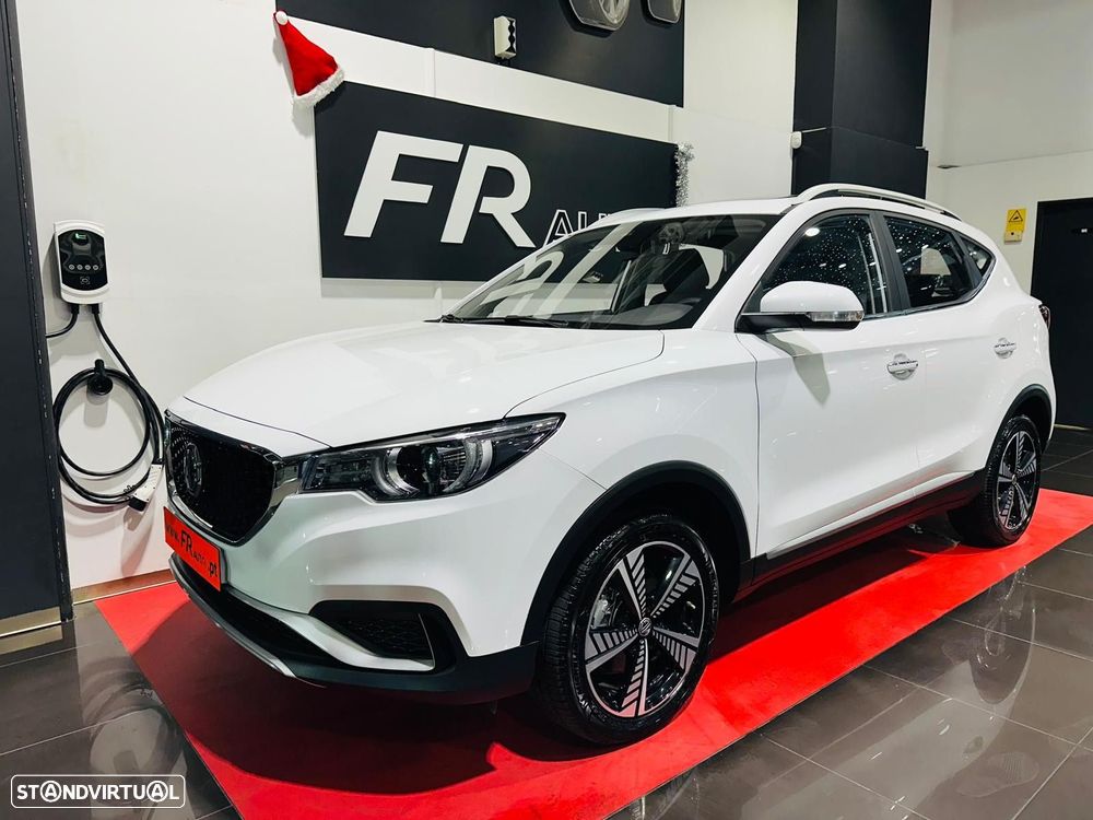 MG ZS EV Luxury - 2