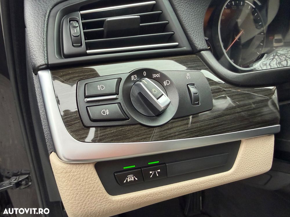 BMW Seria 5 520d xDrive Aut. Luxury Line - 11