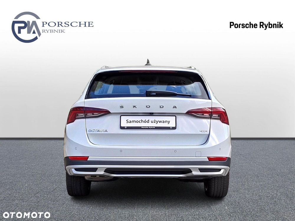 Skoda Octavia 2.0 TDI 4x4 Scout DSG - 8