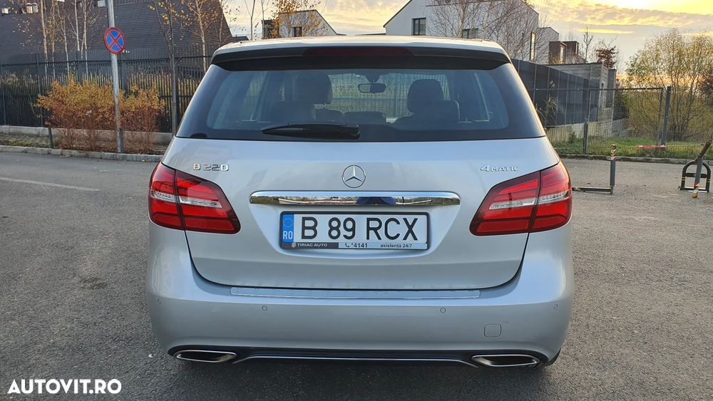 Mercedes-Benz B - 9