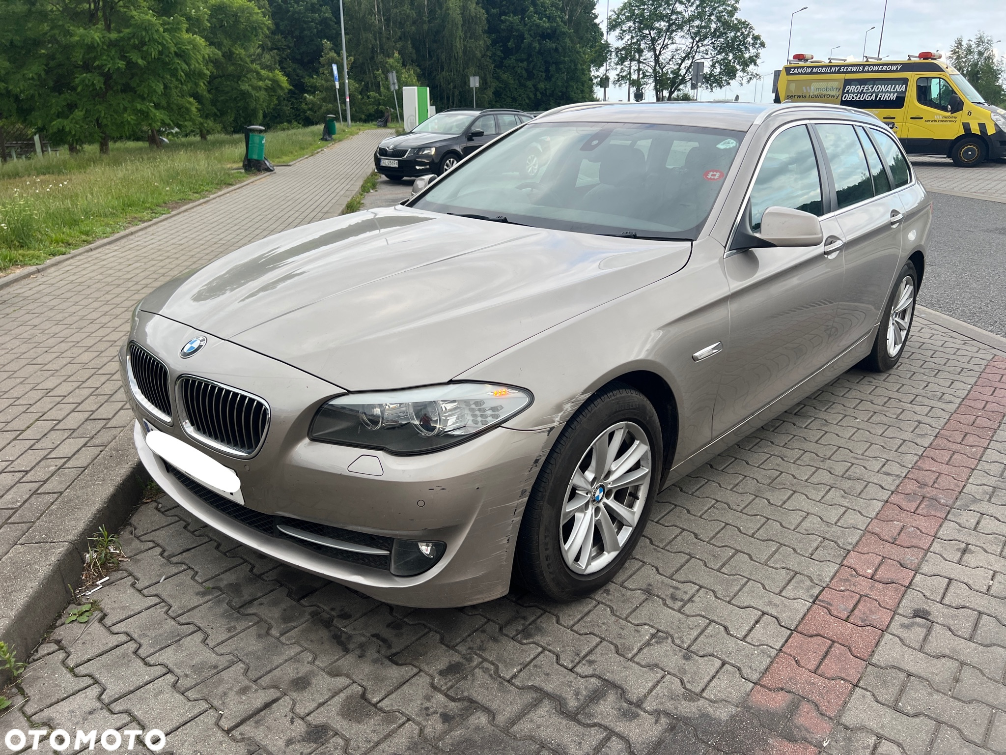 BMW 5 F10 F11  LISTWA PROGOWA NAKŁADKA LEWA  A72 KASCHMIRSILBER METALLIC  7237067 - 5
