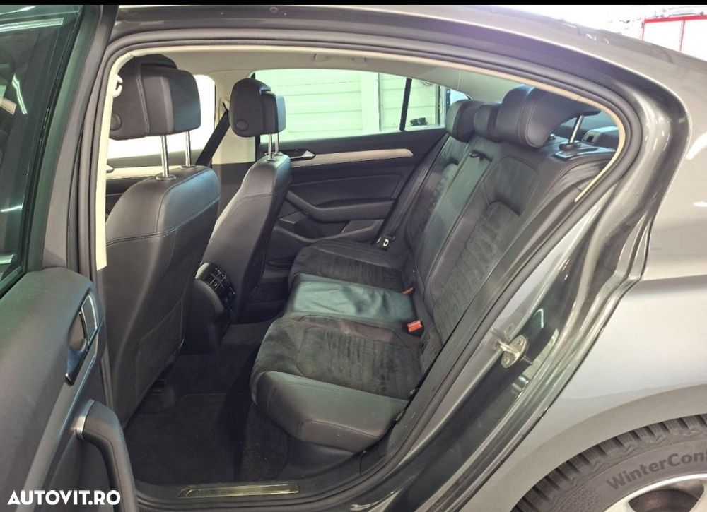Volkswagen Passat 2.0 TDI SCR DSG Highline - 12