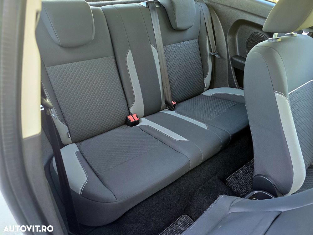 Ford Fiesta 1.5 TDCi Titanium - 18