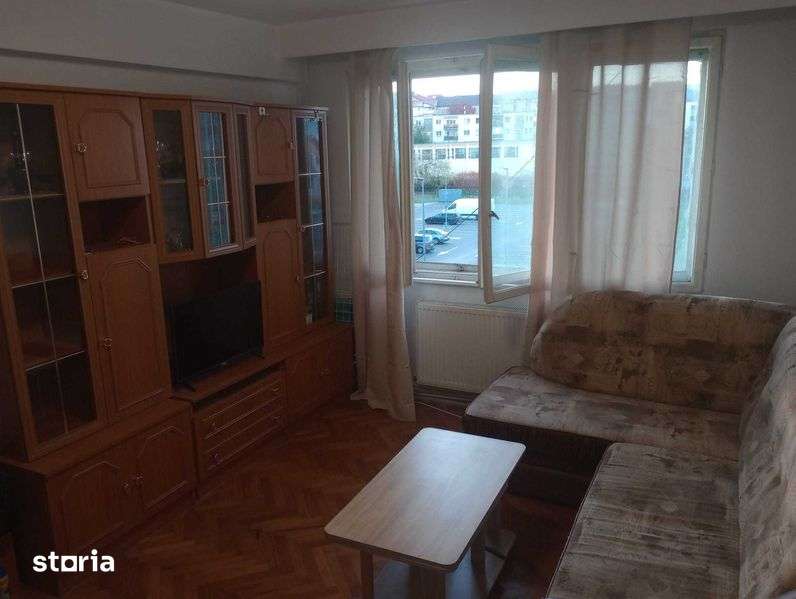 Vand apartament 2 camere in Zalau Bdul Mihai Viteazu — fotografia 1