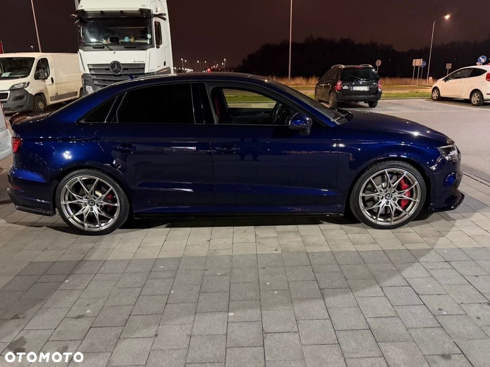 Audi S3 S tronic - 16