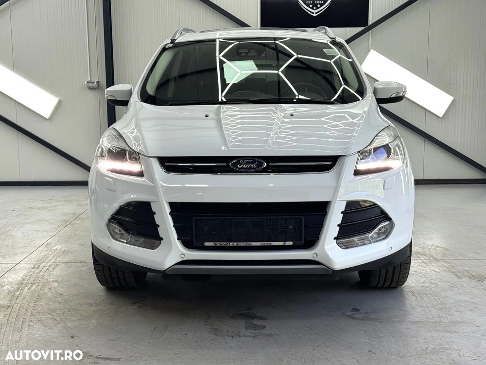 Ford Kuga 2.0 TDCi 4x4 Aut. Titanium - 2