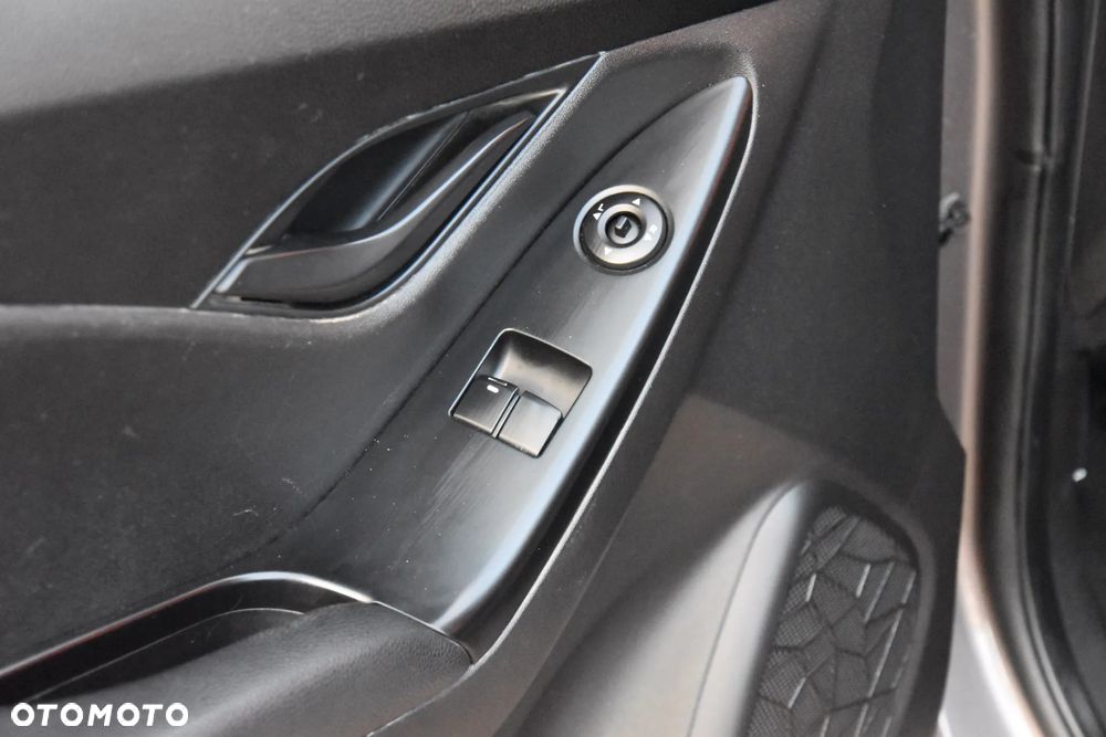 Hyundai ix20 1.4 blue YES Silver - 28