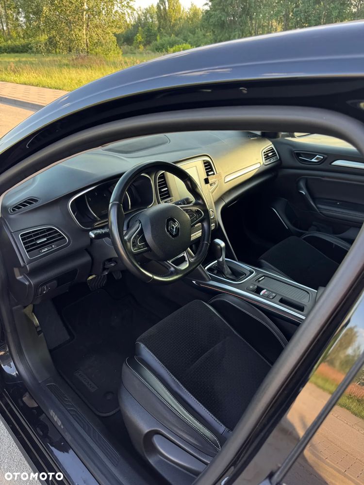 Renault Megane ENERGY dCi 110 EDC LIMITED - 11