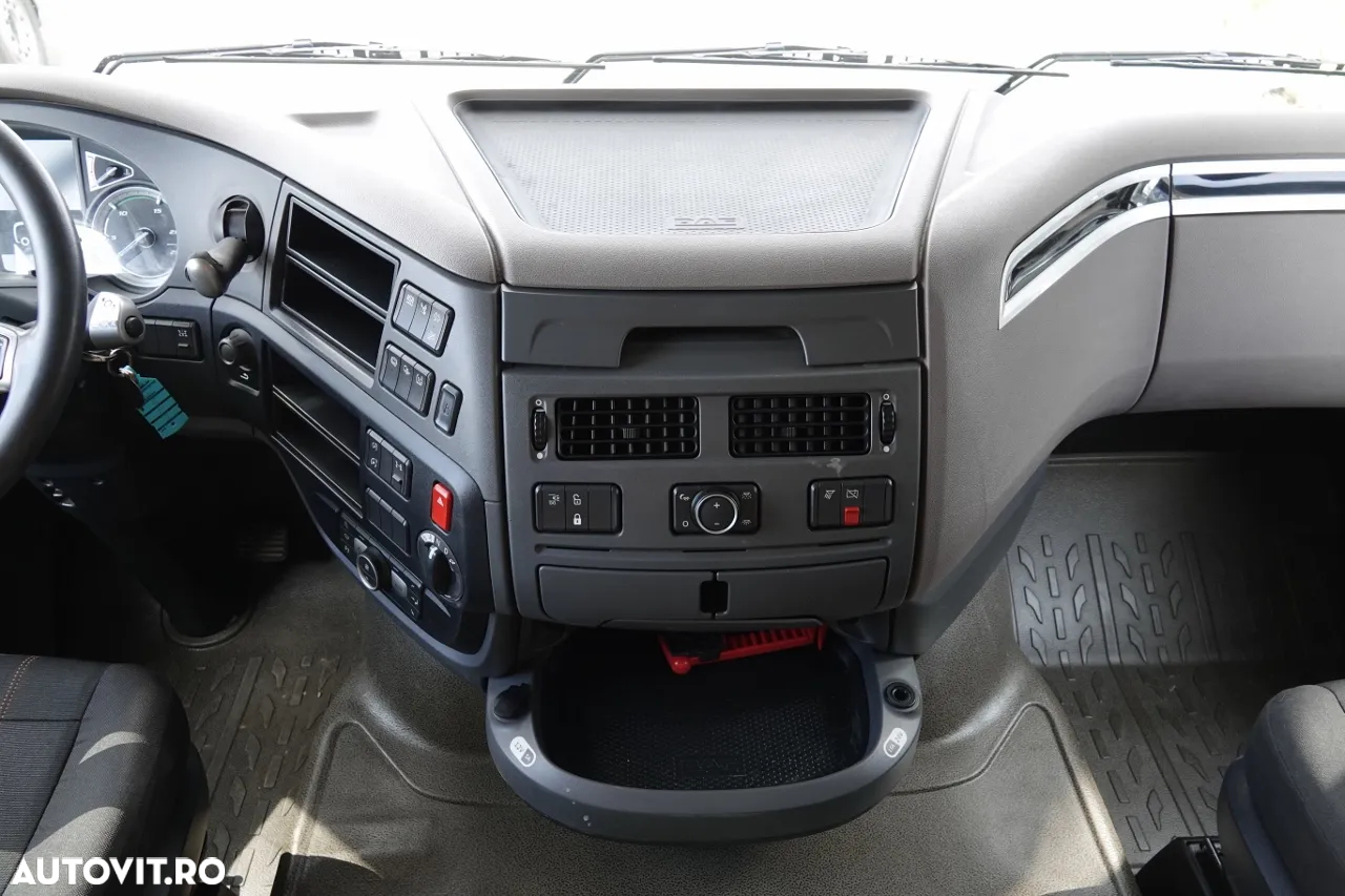 DAF XF 480 / ADR / RETARDER / I - PARK COOL / FULL AIRMATIC / PNEURI 100% - 28