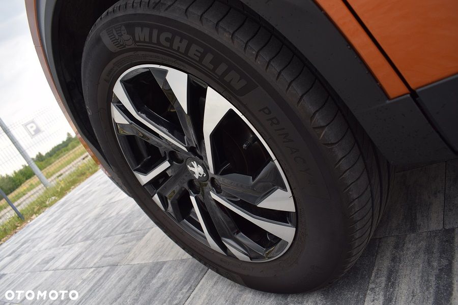 Peugeot 2008 PureTech 130 EAT8 Allure - 33