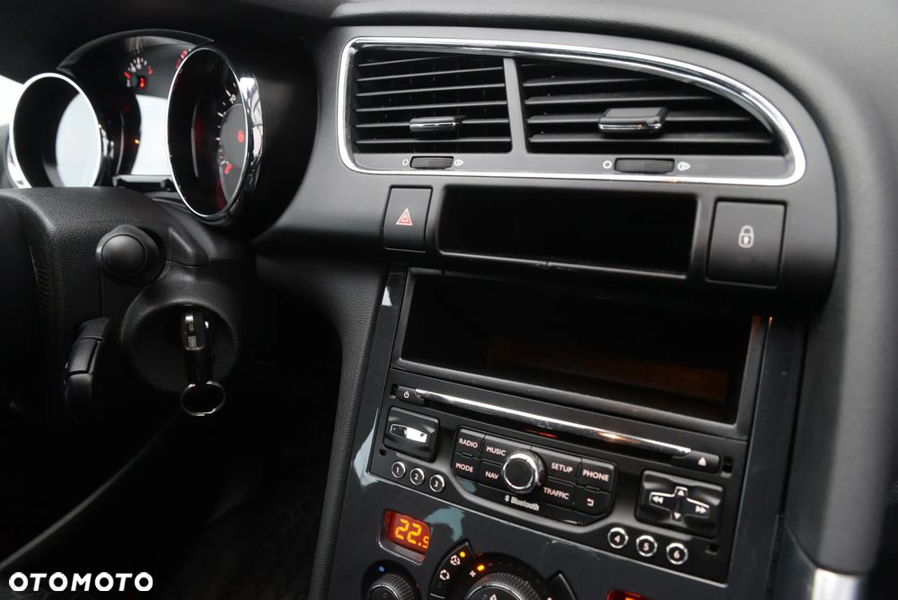 Peugeot 3008 1.6 BlueHDi Active S&S EAT6 - 38