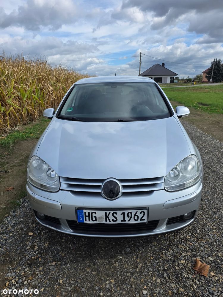 Volkswagen Golf - 25