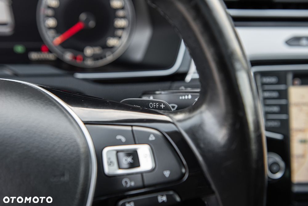 Volkswagen Passat Variant - 21