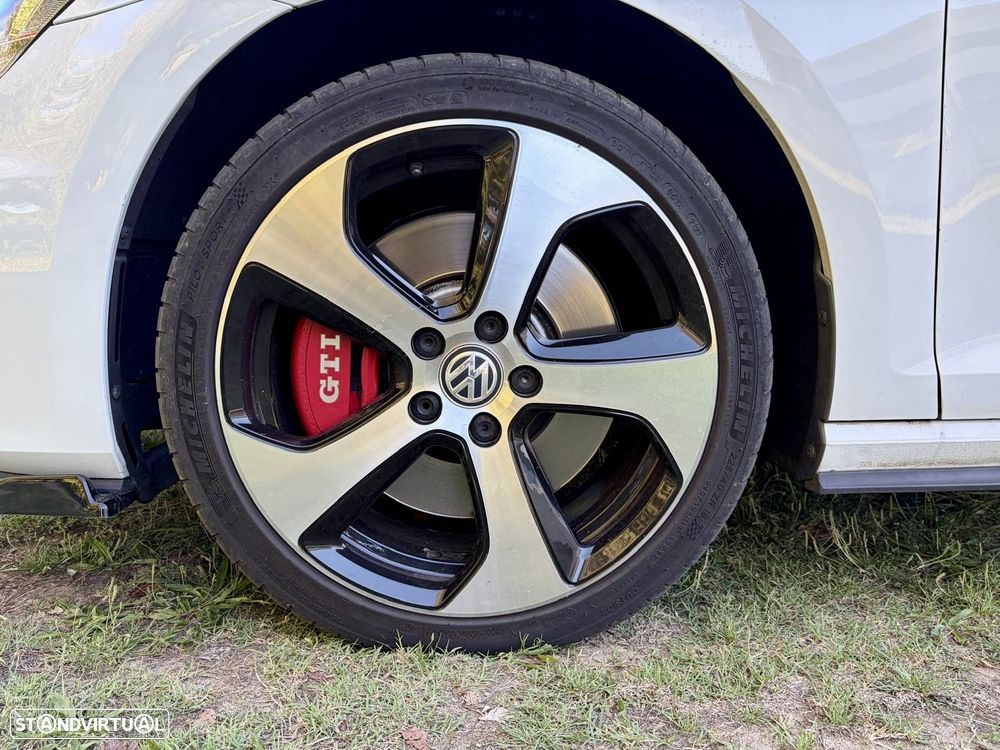 VW Golf 2.0 TSi GTi Performance - 23