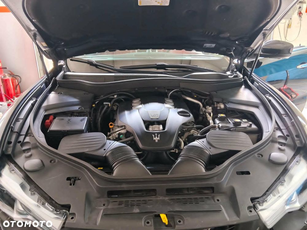 Maserati Levante Q4 - 11
