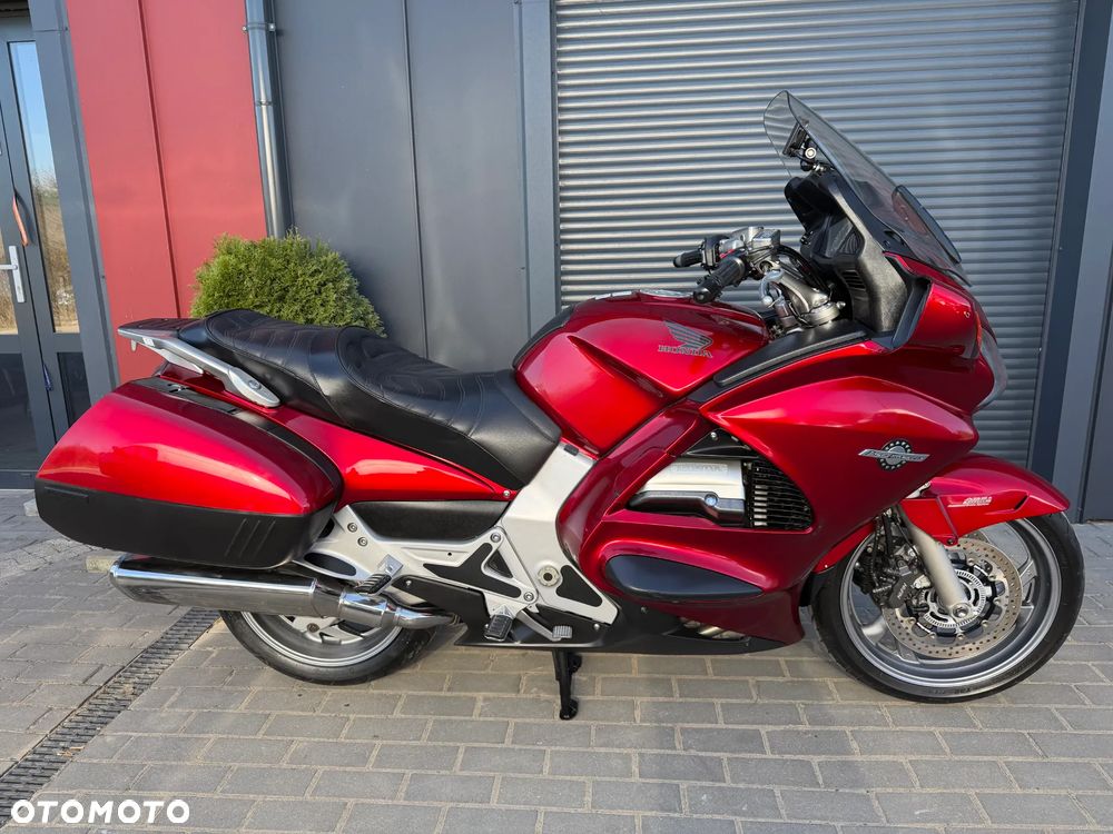 Honda ST - 3