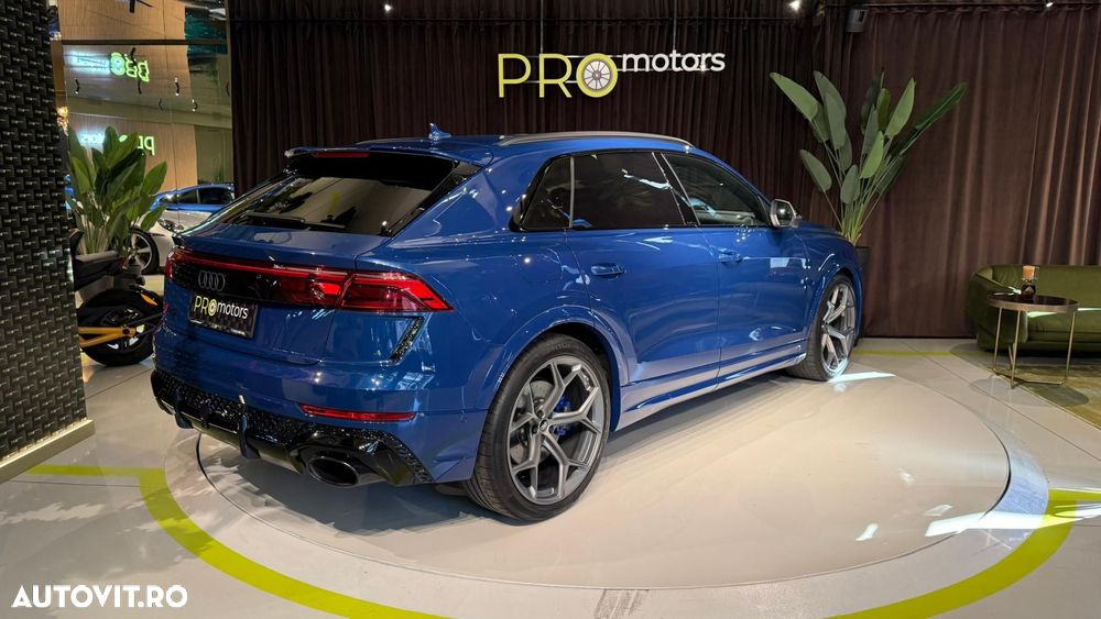 Audi RS Q8 - 5