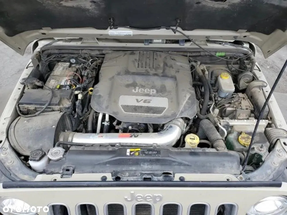 Jeep Wrangler 3.6 Unlim Sahara - 10