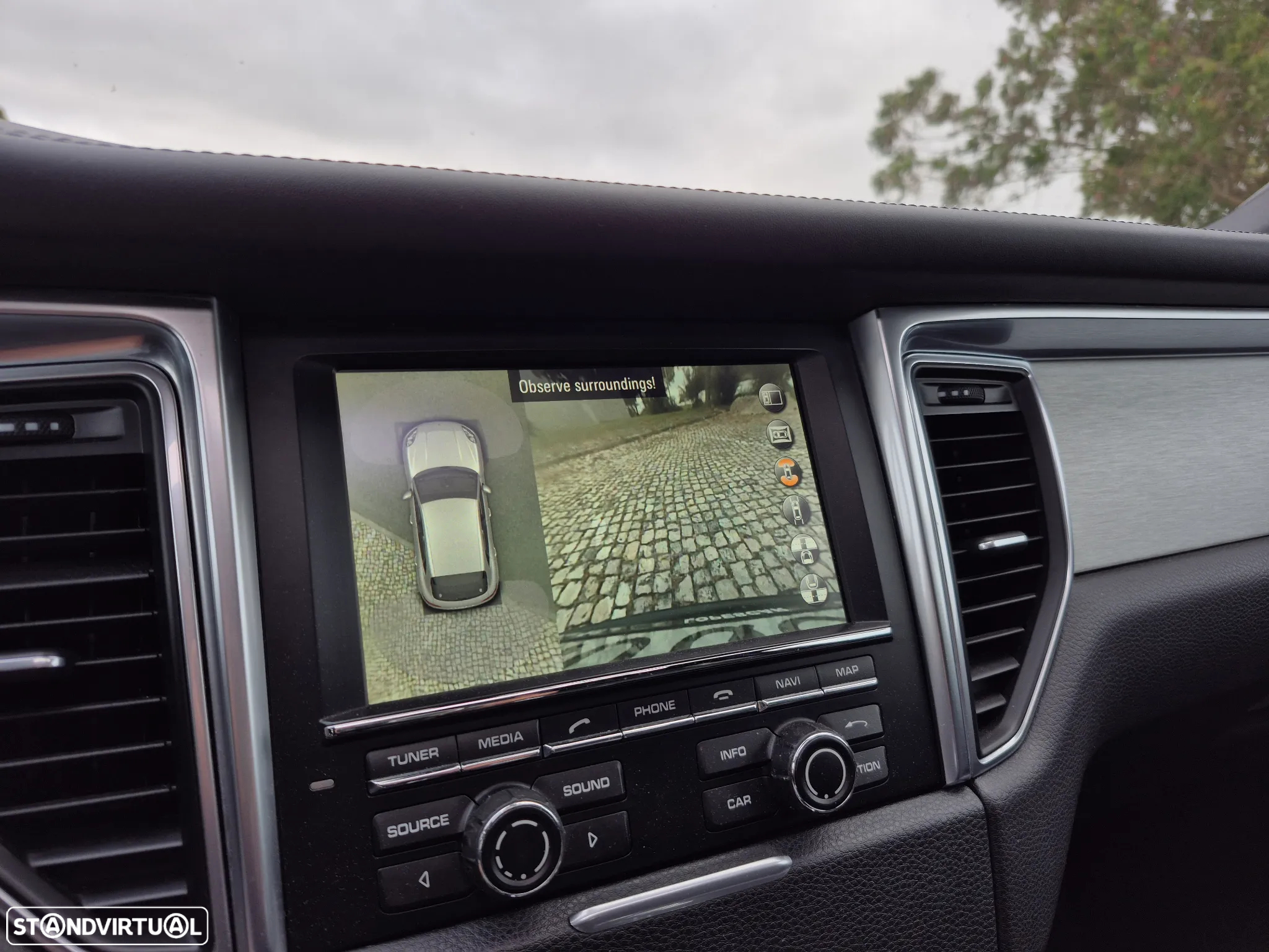 Porsche Macan S - 30