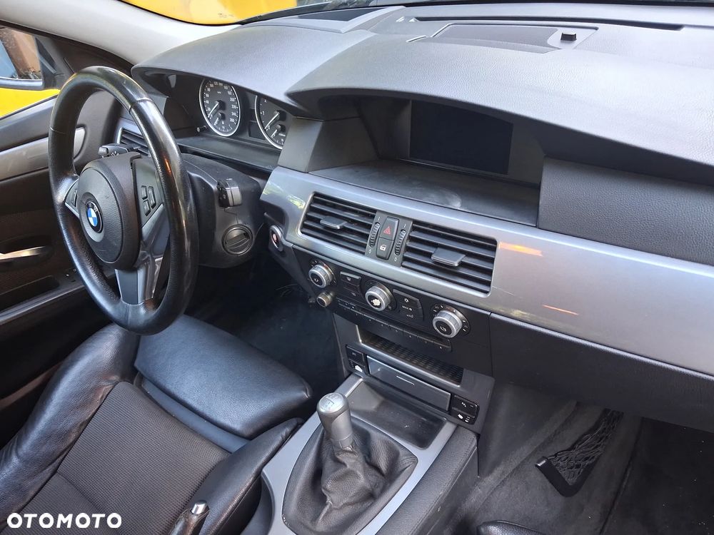 BMW Seria 5 523i Edition Exclusive - 10
