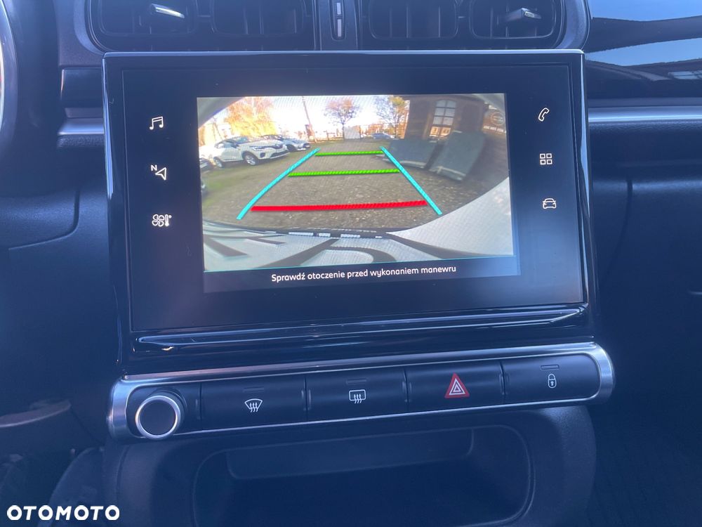 Citroën C3 1.2 PureTech GPF Shine - 25